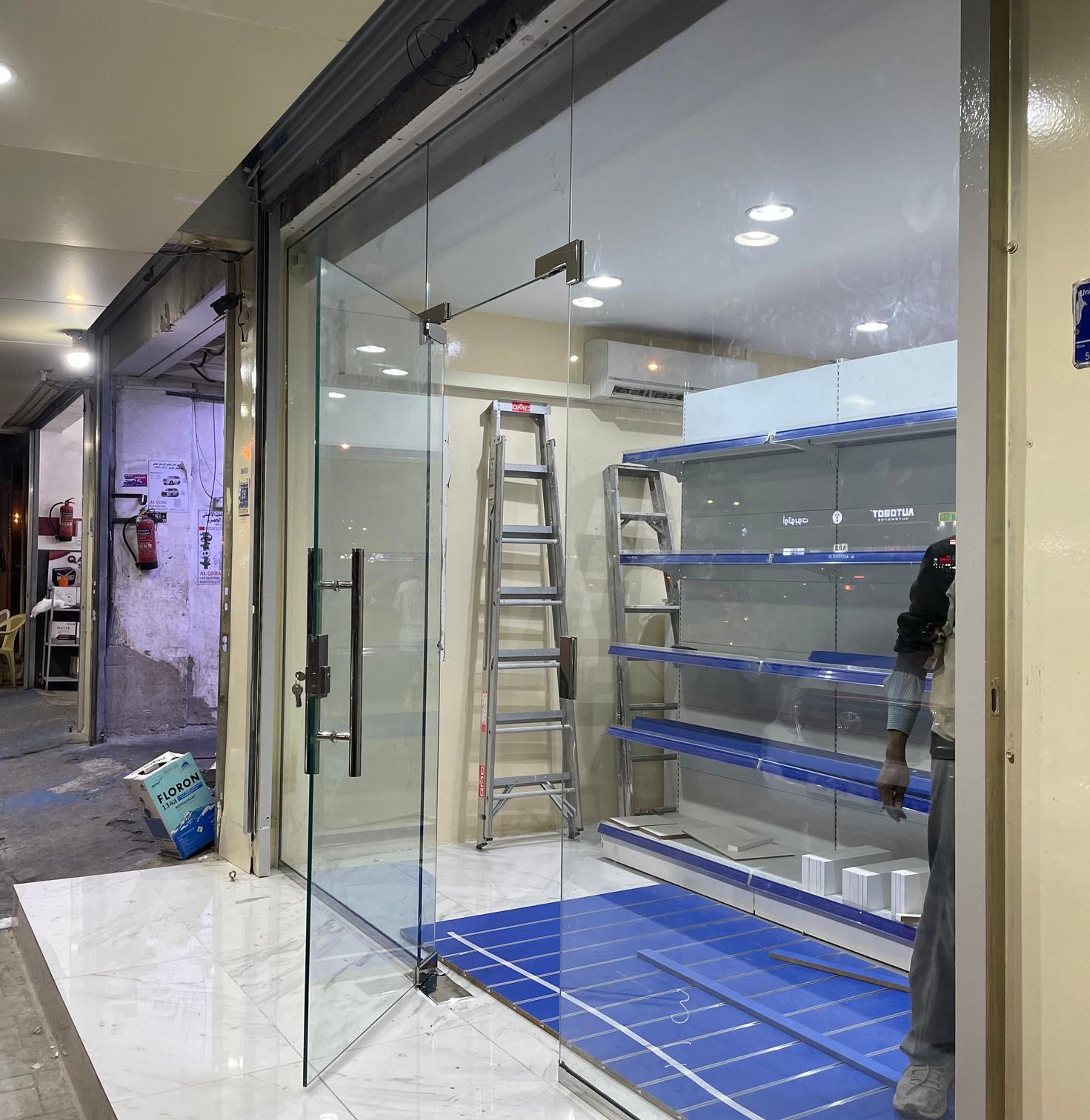 NEAT Glass Partition Wall